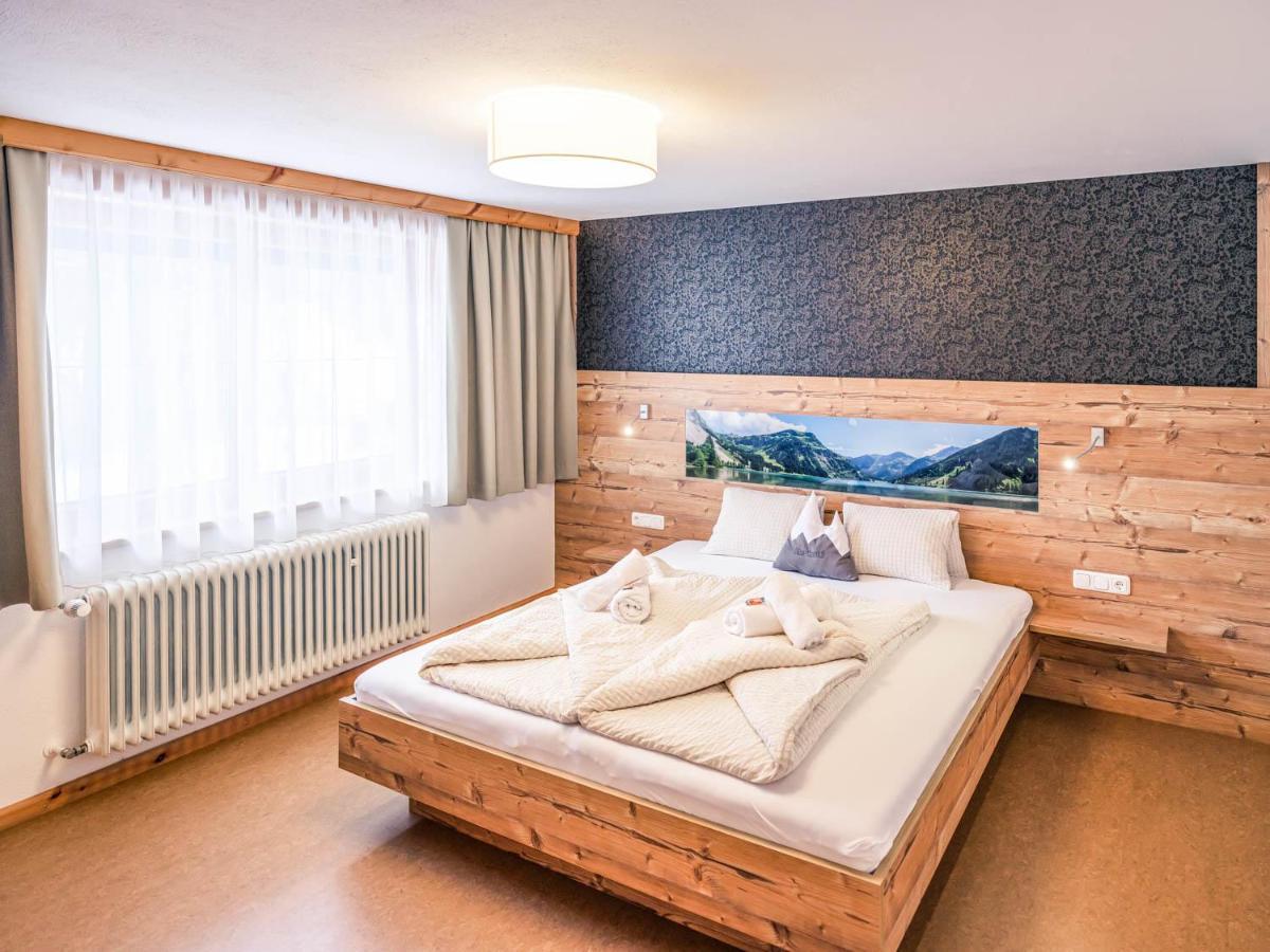 Haus Kristall Tannheim Esterno foto