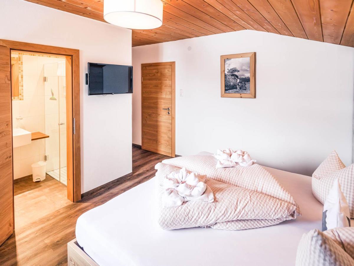 Haus Kristall Tannheim Esterno foto